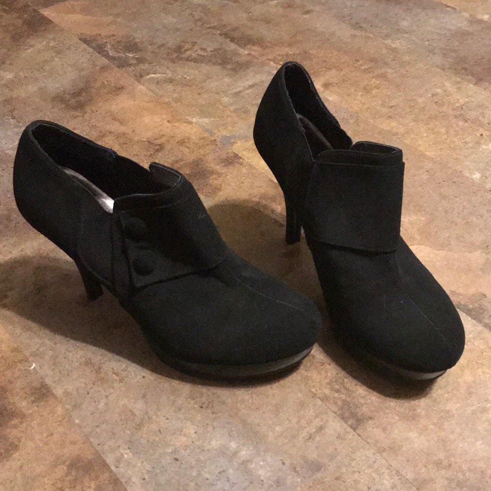 Black Suede Fioni heels